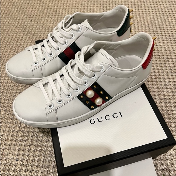 Women's Gucci White Ace Pearl And Stud-Detail Leather Sneakers Size 37.5 - Picture 6 of 12